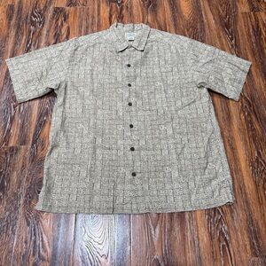 L.L. Bean Men's Size M Tribal Aztec Tiki Loop Collar Button Down Shirt Green Tan